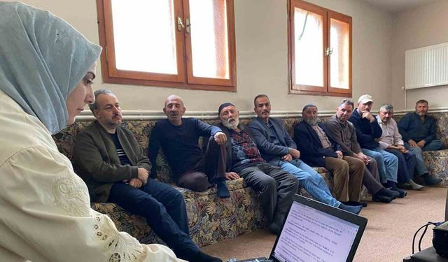 Bayburtlu çiftçiler basınçlı sulama ve TARSİM konusunda bilgilendirildi