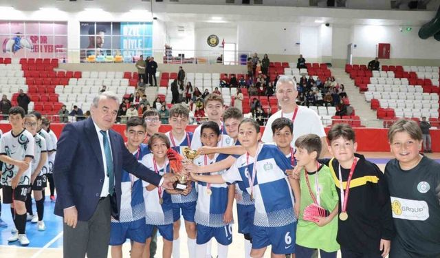 Bozüyük’te Okul Sporları Futsal Finali tamamlandı