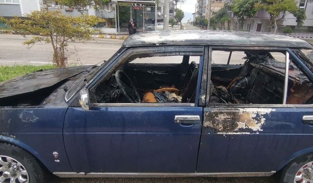 Bursa’da seyir halindeki otomobil alev aldı