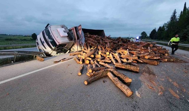 Bursa’da trafik kazası: 3 yaralı
