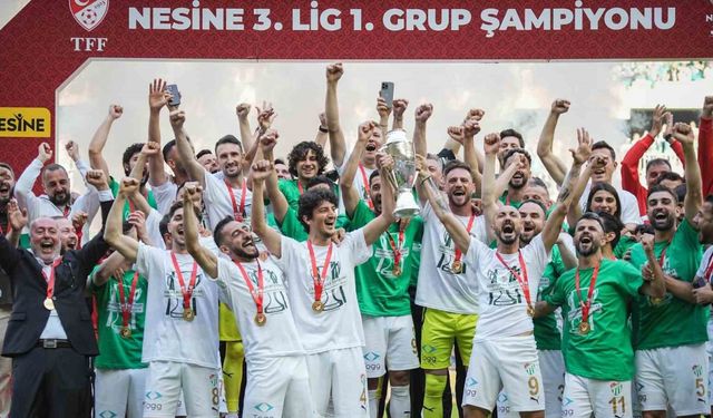 Bursaspor’da 8 futbolcunun sözleşmesi sona eriyor
