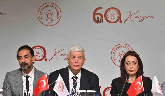 Çocuk sağlığının geleceği masaya yatırıldı