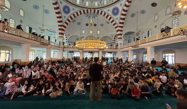 Çocuklara önemli uyarı: "Sosyal medyada görülen her bilgiye inanmayın"