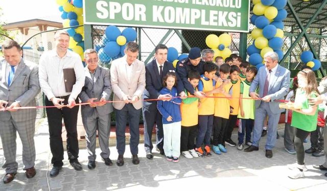 Çorlu Emlak Konut Ergene Vadisi İlkokulu’na Spor Kompleksi açıldı