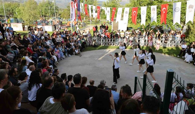 Dansın tüm renkleri Menteşe’de buluştu