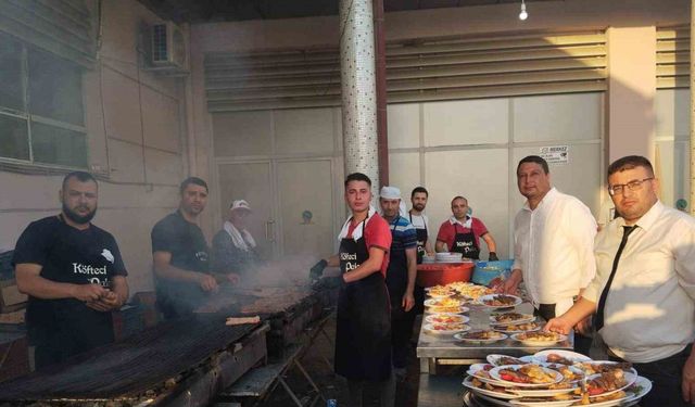 Ege’de düğün sezonu başladı, köfte yoğurmak meslek oldu