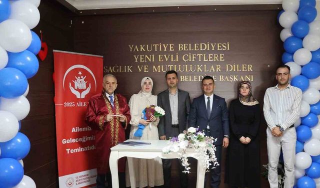Erzurum’da aile yılına özel nikah töreni