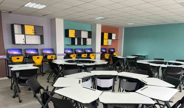 Eskişehir’de 45 okulda BT Laboratuvarları ve Yenilikçi Sınıflar yenileniyor