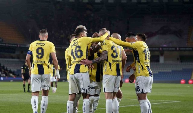 Fenerbahçe, deplasmanda üst üste 4. maçını kazandı