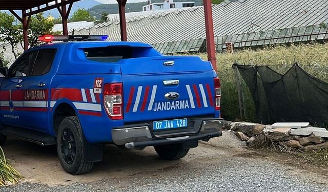 Gazipaşa’da 2 çocuk babası depo içerisinde ölü bulundu