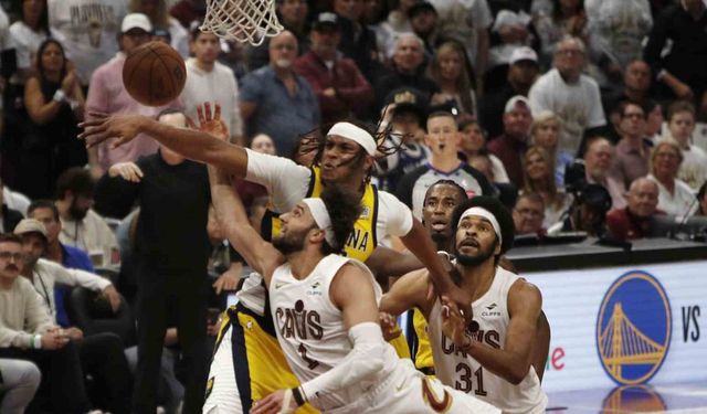 Indiana son saniyede attı, seriyi 2-0 yaptı