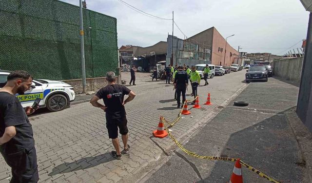 İş yerinde silahlı saldırıya uğrayan hurdacı ağır yaralandı