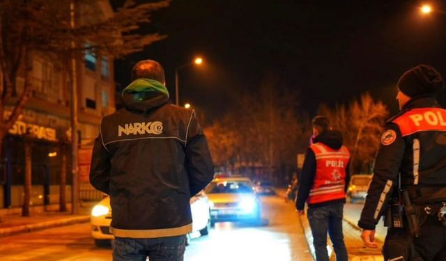 Isparta’da asayiş ve trafik uygulamasında 12 sürücüye ceza kesildi