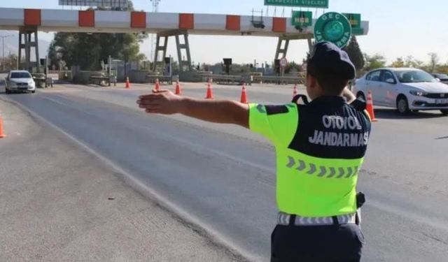 Jandarma ekipleri düzensiz göçmenlere geçit vermiyor