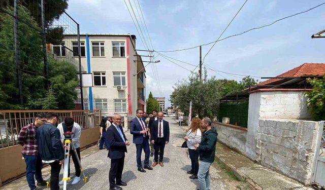 Kaymakam Dalak öğrencilerle arazi ölçümü yaptı