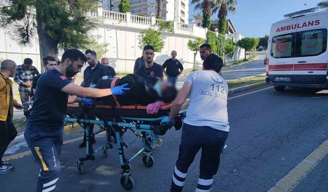 Kontrolden çıkan motosiklet ağaca çarptı: 1 ağır yaralı