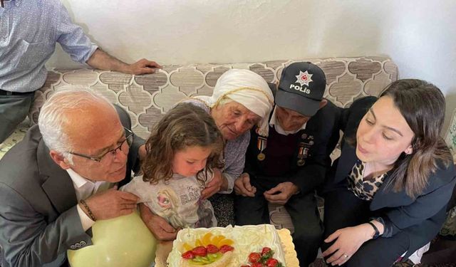 Kore Gazisine 95’inci yaş günü kutlaması