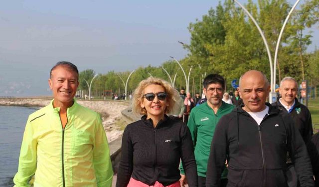Körfezliler sağlıklı yaşam için yürüdü
