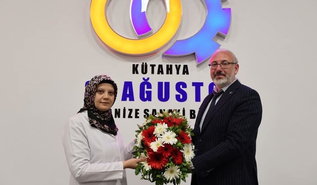 Kütahya 30 Ağustos OSB Müdürü Murat Demir’den Anneler Günü mesajı ve anlamlı jest