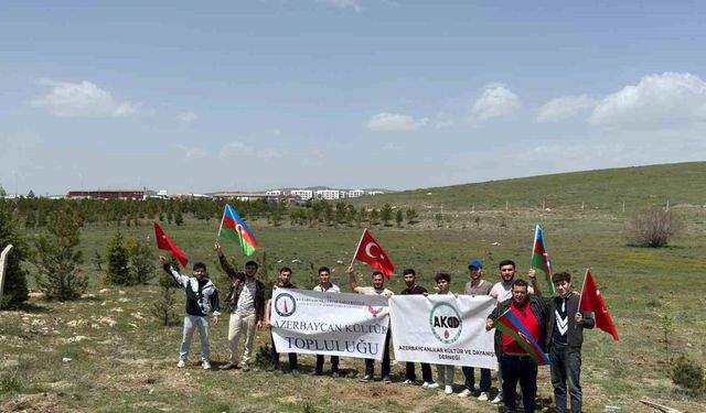 Kütahya’da Azerbaycan Ulusal Lideri Haydar Aliyev hatırasına 102 fidan dikildi