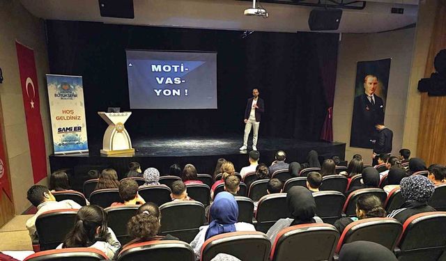 Malatya’da öğrencilere kaygı ve motivasyon semineri