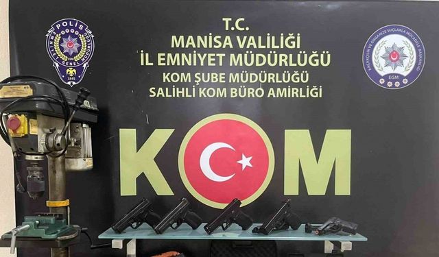 Manisa’da ruhsatsız silah operasyonu