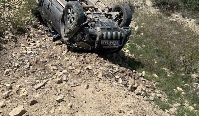 Mardin’de otomobil yamaçtan düştü: 1 yaralı