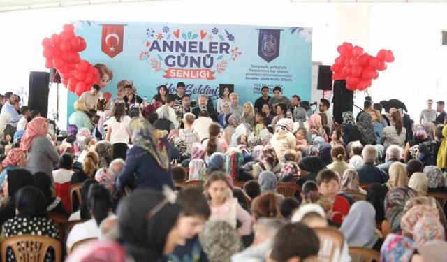 Melikgazi Belediyesi, Anneler Günü Şenliği ile gönüllere dokundu
