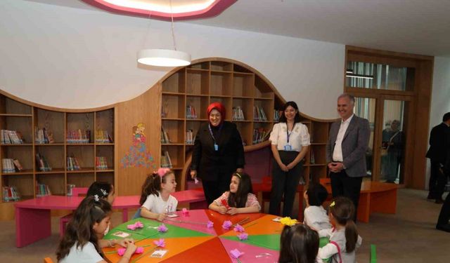 Miniklerden annelerine sürpriz