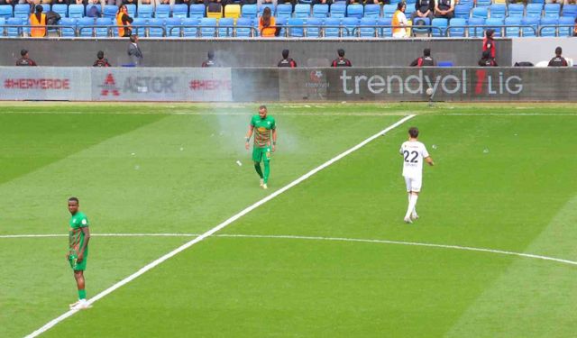 MKE Ankaragücü - Amed Sportif Faaliyetler maçı olaylı başladı