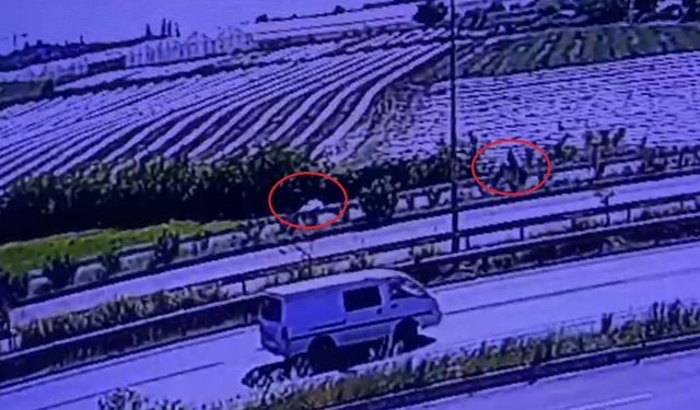 Motosikletlerin çarpıştığı kaza kamerada