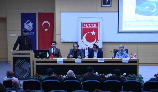 Sakarya Üniversitesi’nde Doğu Türkistan paneli düzenlendi