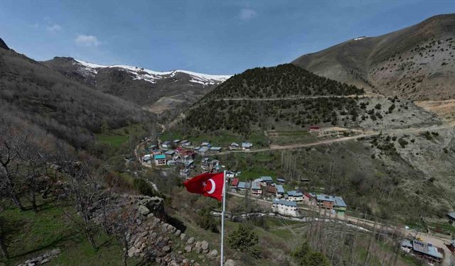 Sarı Gelin Şelalesi görenleri hayran bırakıyor