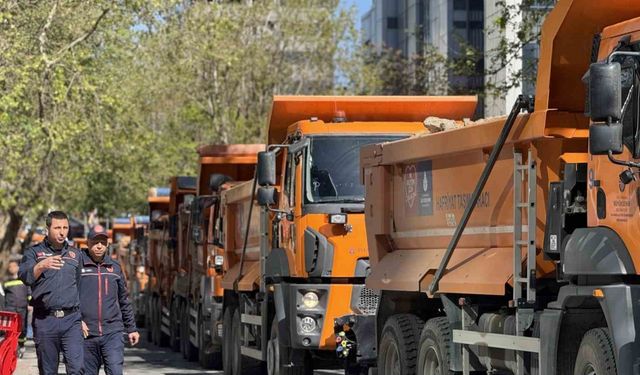 Sarıyer’de çöken yolu onarma çalışmaları devam ediyor