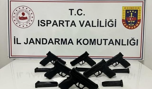 Şarkikaraağaç’ta ruhsatsız silah operasyonu