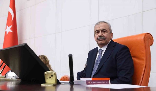Sırrı Süreyya Önder hayatını kaybetti