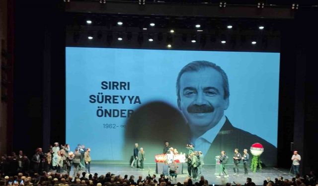 Sırrı Süreyya Önder için ilk tören AKM’de düzenleniyor