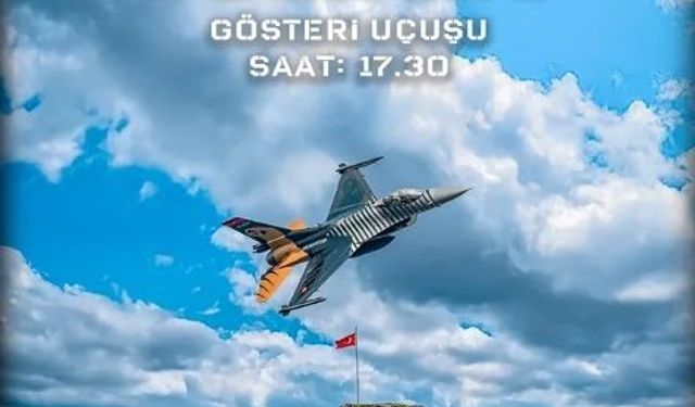 SOLOTÜRK, FÜ’nün 50. yıl coşkusunu gökyüzüne taşıyacak