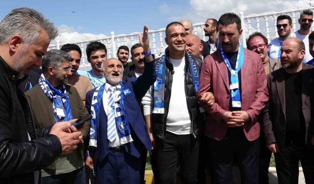 Taraftarlardan coşkulu uğurlama