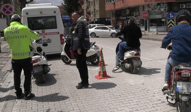 Tavşanlı’da ehliyetsiz ve kasksız sürücülere geçit verilmiyor