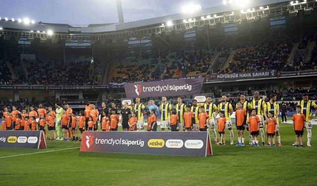 Trendyol Süper Lig: Başakşehir: 0 - Fenerbahçe: 0 (Maç devam ediyor)