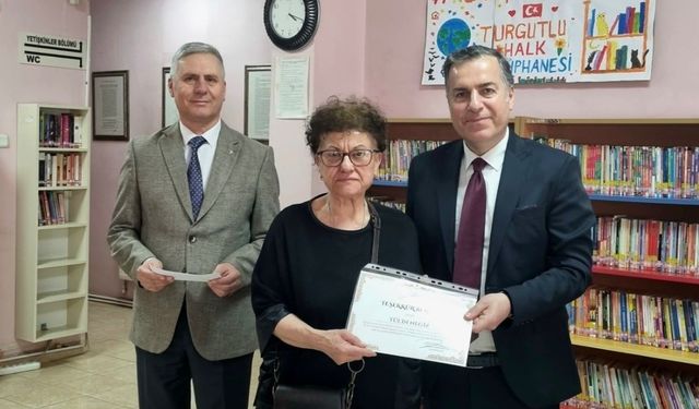 Turgutlu’da en çok kitap okuyanlar ödüllendirildi