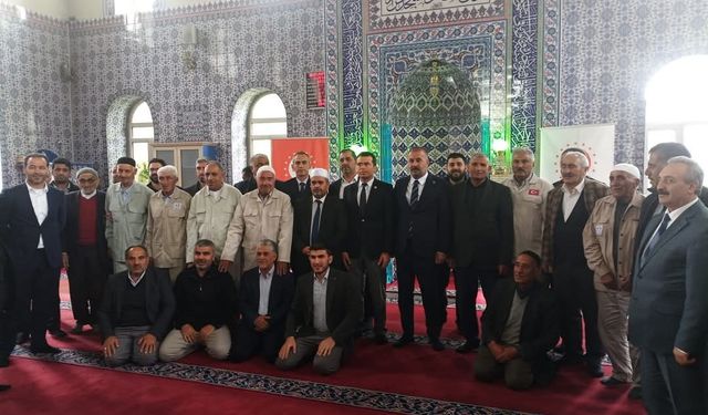 Tutak’ta hacı adayları kutsal topraklara uğurlandı