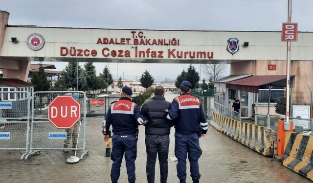 Uyuşturucu satıcısı 11 kişi tutuklandı