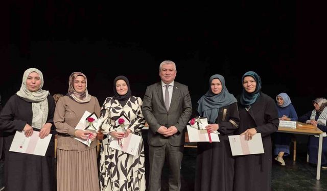 Yetişkin Kur’an kursu öğrencileri bilgilerini yarıştırdı