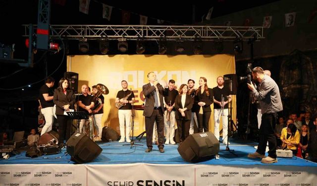 Yunusemre’de Balkan ezgileri yankılandı