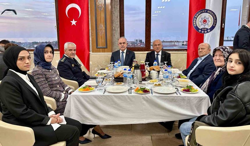 Şehit aileleri ve gaziler iftar yemeğinde buluştu