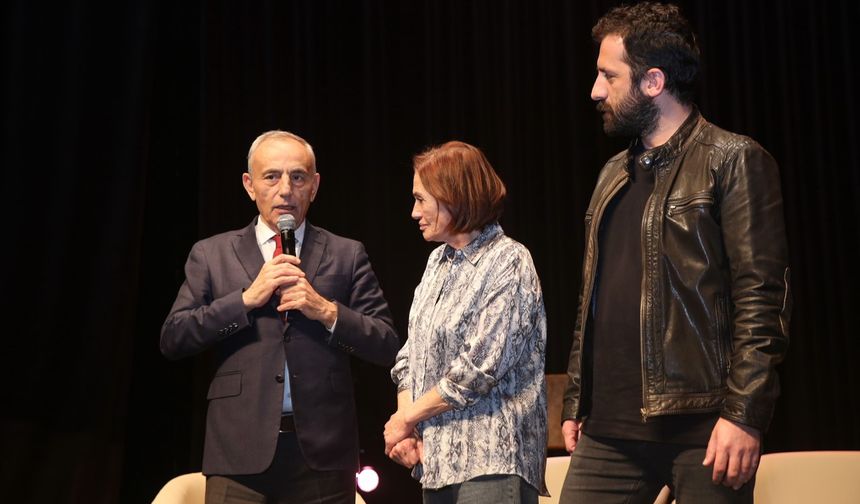 Usta oyuncu Nur Sürer ve "Mukadderat" filmi ekibi Küçükçekmece’de