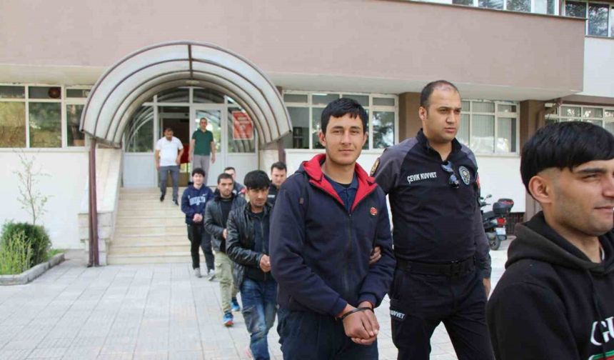 Amasya’da 6 kaçak göçmen yakalandı