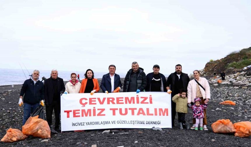 İncivez Derneği’nden sahil temizliği etkinliği